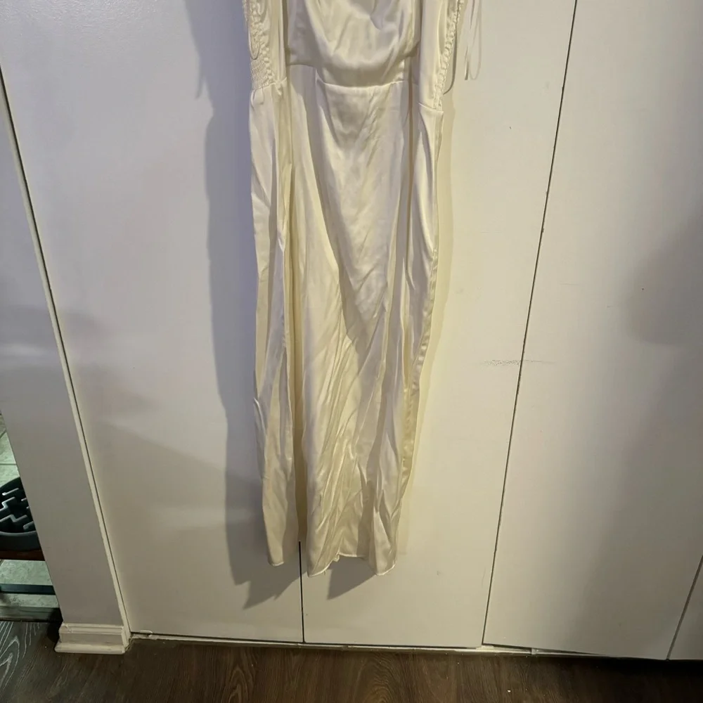 Abercrombie & Fitch White Long Dress Size Large